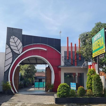 Oyo 90831 Hotel Gardenia Prambanan Surakarta  Экстерьер фото